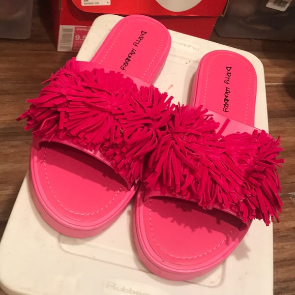 Dirty Laundry Shoes - pink fluffy slides